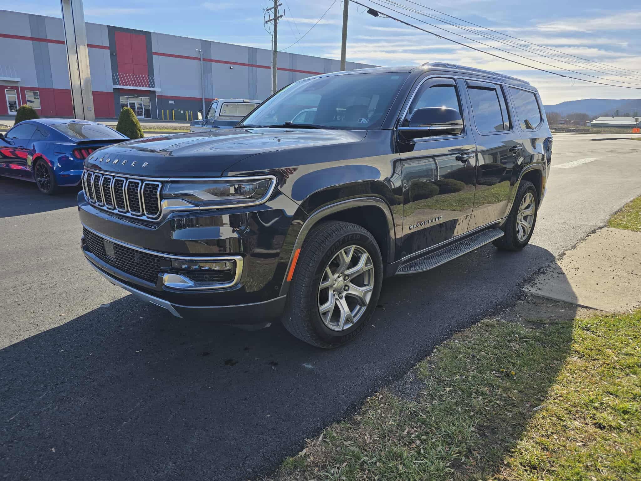 Used 2022 Jeep Wagoneer Series II image 8