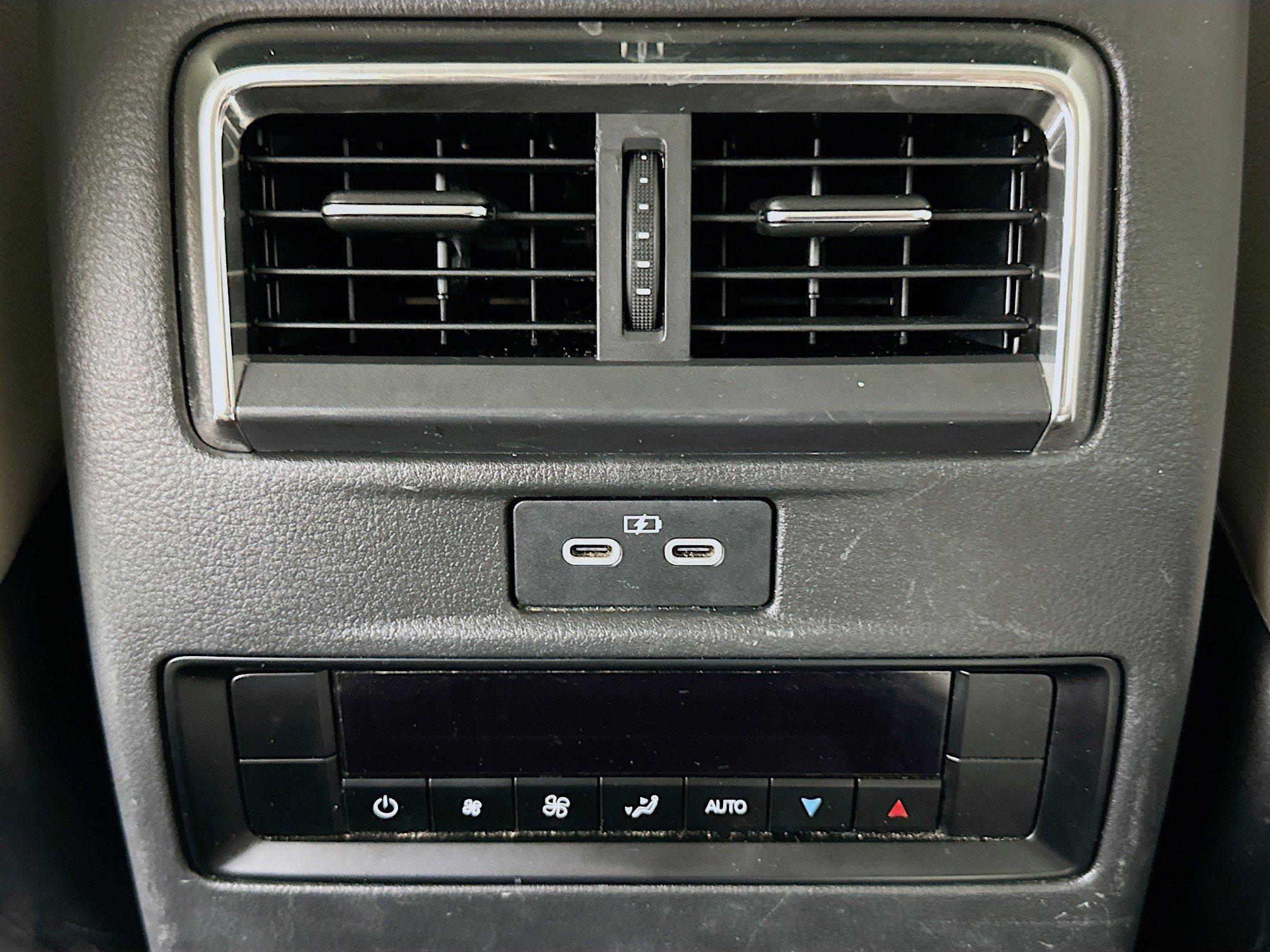 Used 2024 MAZDA CX-90 Plug-In Hybrid w/ Preferred AWD/4WD image 27