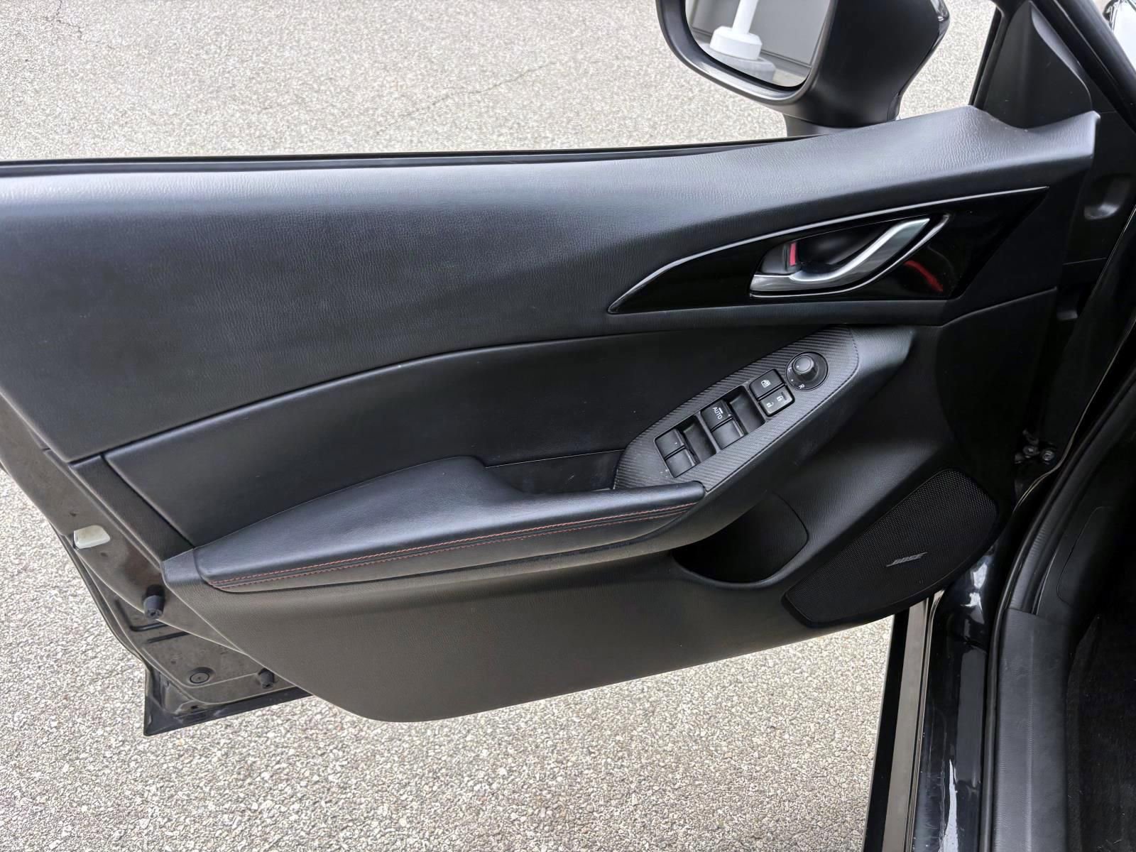 Used 2014 MAZDA MAZDA3 s Grand Touring w/ Technology Package image 11