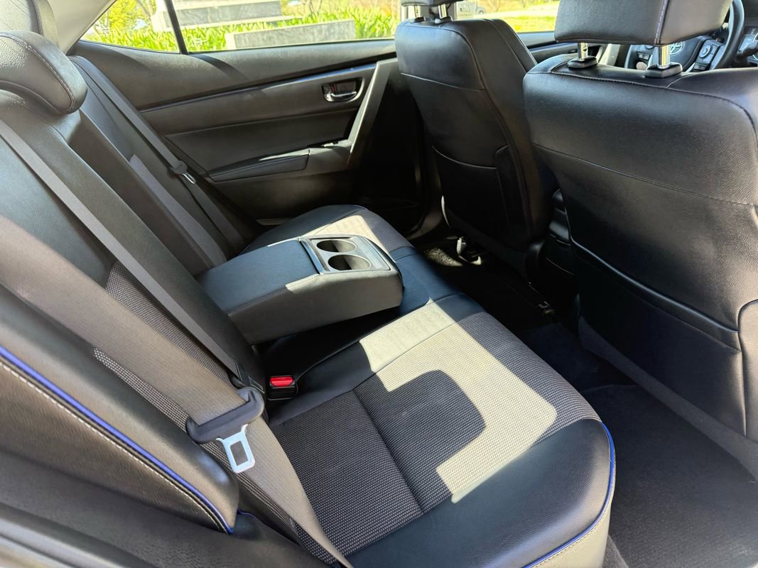 Used 2017 Toyota Corolla SE image 33