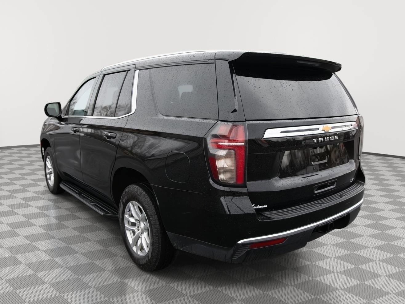 Used 2023 Chevrolet Tahoe LT image 3