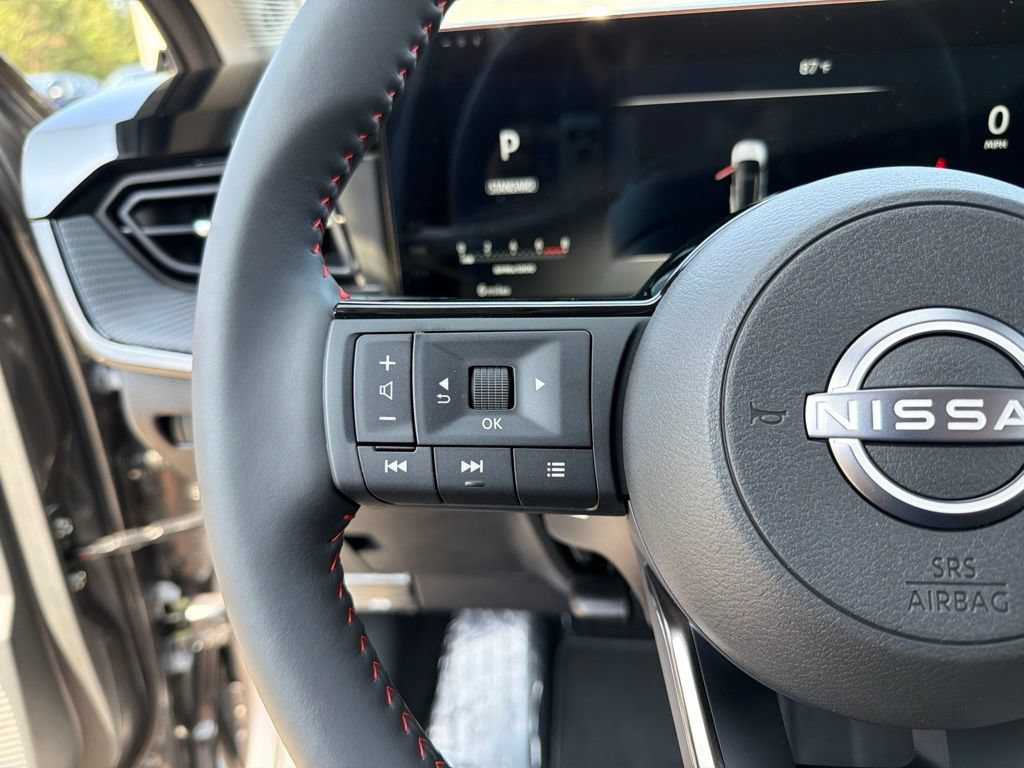 New 2026 Nissan Kicks SR w/ SR Premium Package AWD/4WD image 14