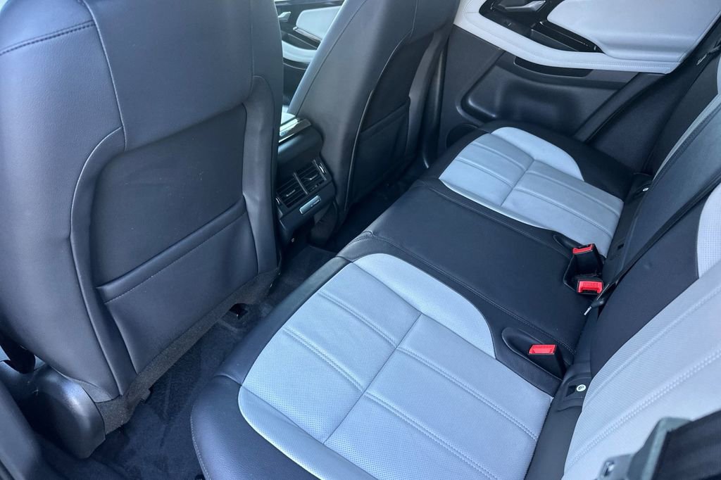 Used 2020 Land Rover Range Rover Evoque First Edition image 12