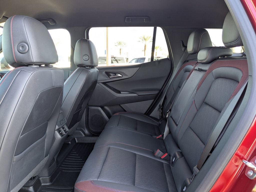 Used 2025 Chevrolet Equinox RS w/ Convenience Package III image 15