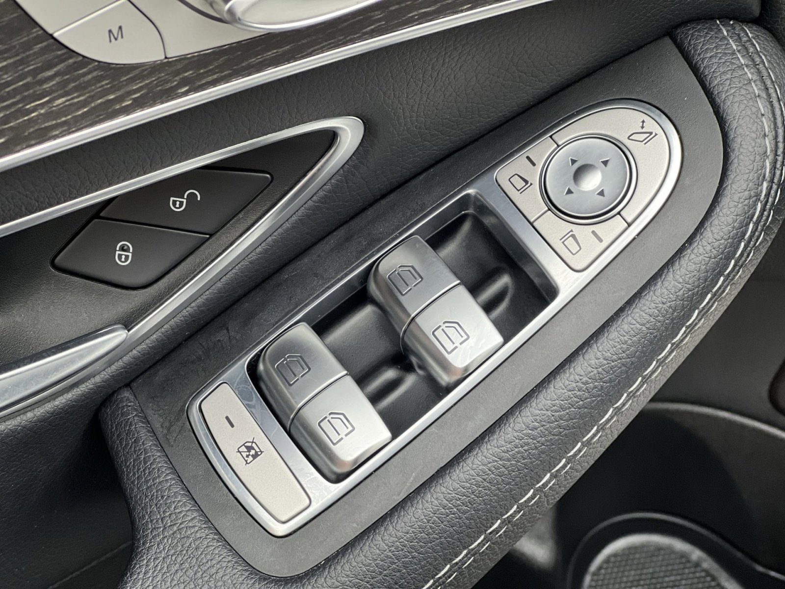 Used 2019 Mercedes-Benz C 300 C 300 image 13