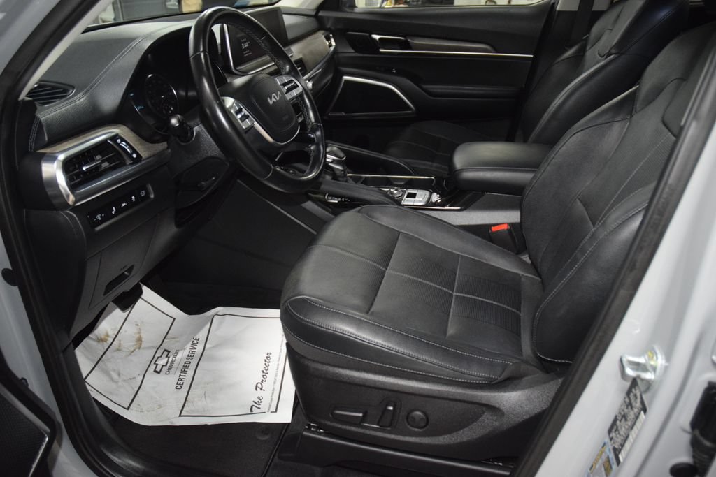 Used 2022 Kia Telluride EX w/ EX Premium Package AWD/4WD image 39