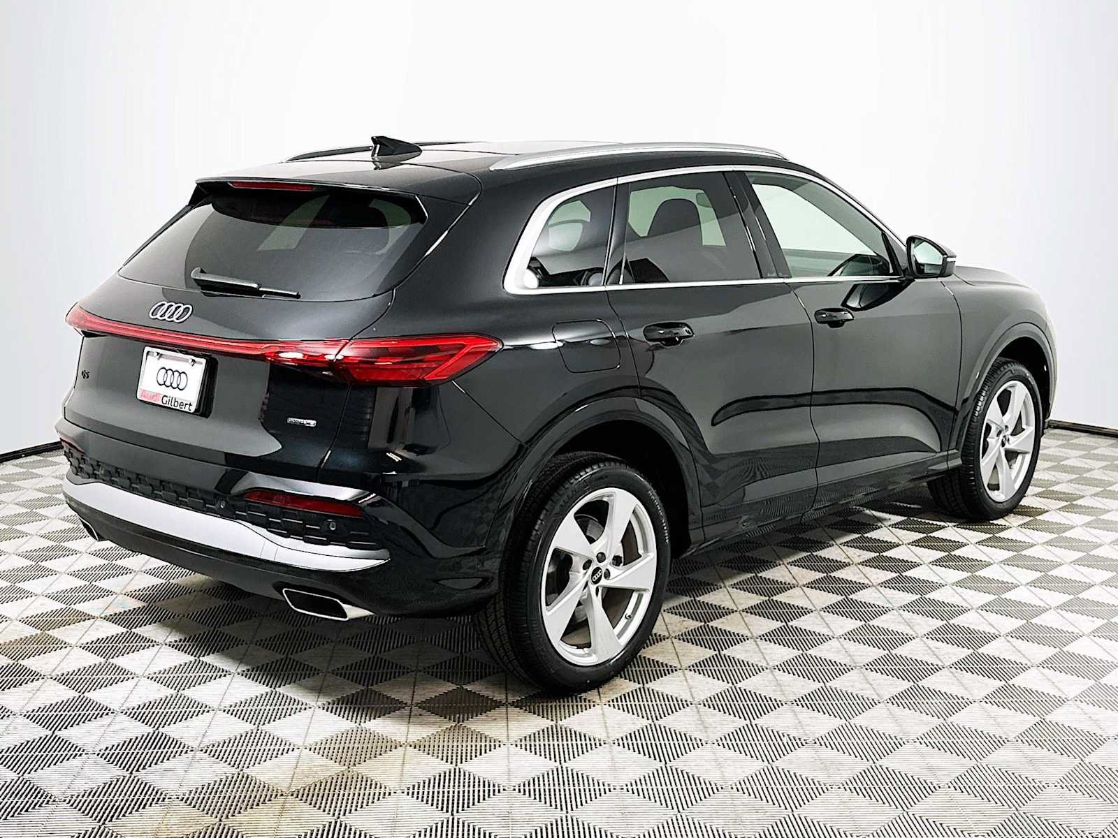 New 2025 Audi Q5 Premium Plus AWD/4WD image 7
