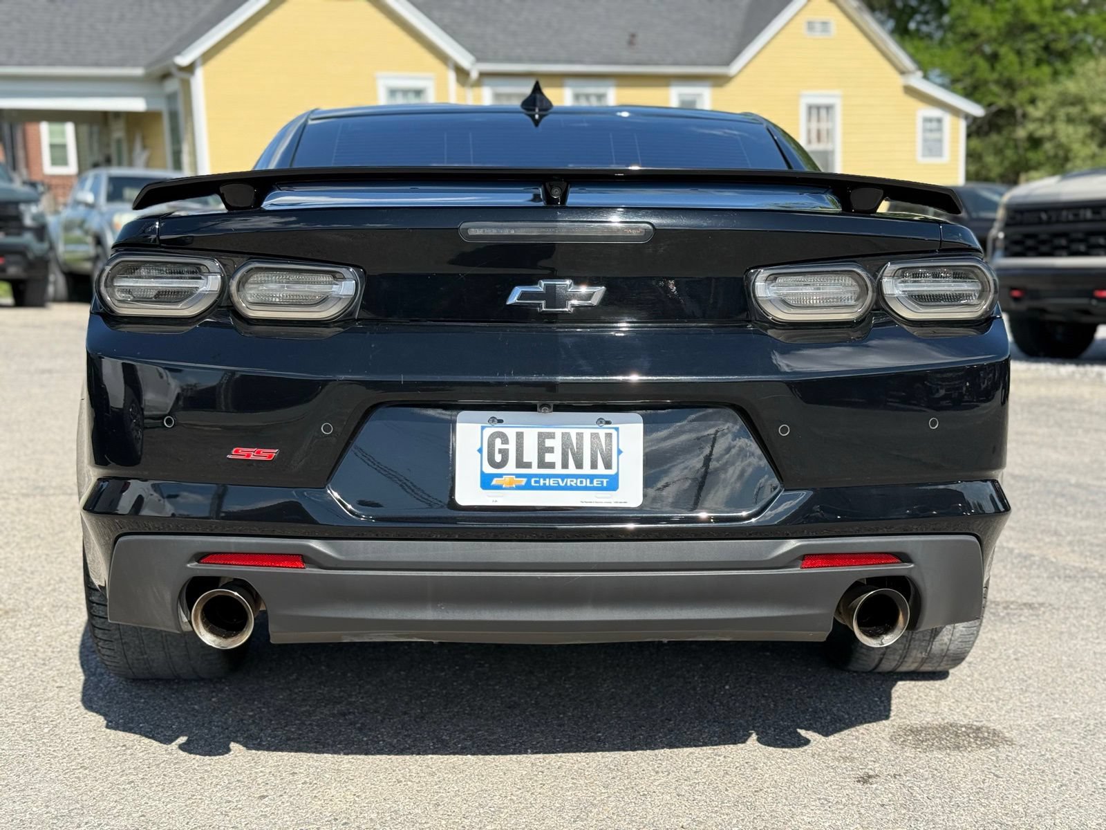 Used 2019 Chevrolet Camaro SS RWD image 6