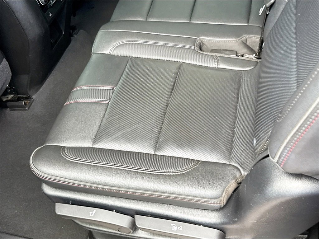 Used 2021 Chevrolet Suburban RST image 27