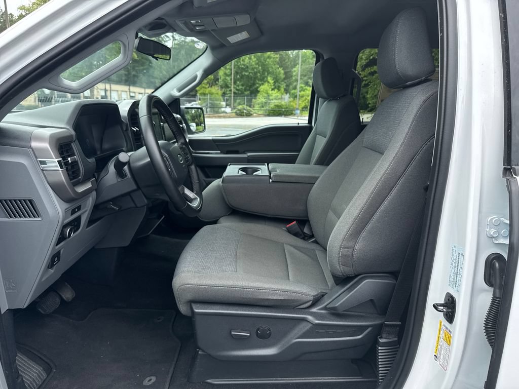 Used 2025 Ford F150 XLT w/ Equipment Group 301A Standard AWD/4WD image 9