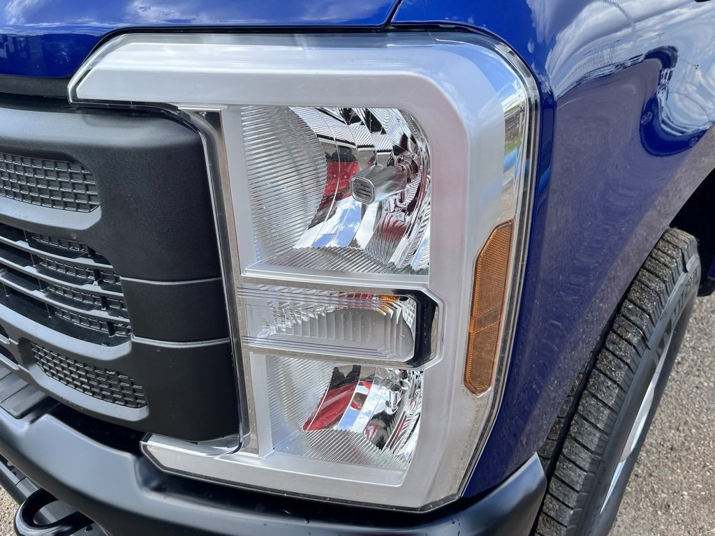 New 2026 Ford F350 XL image 8