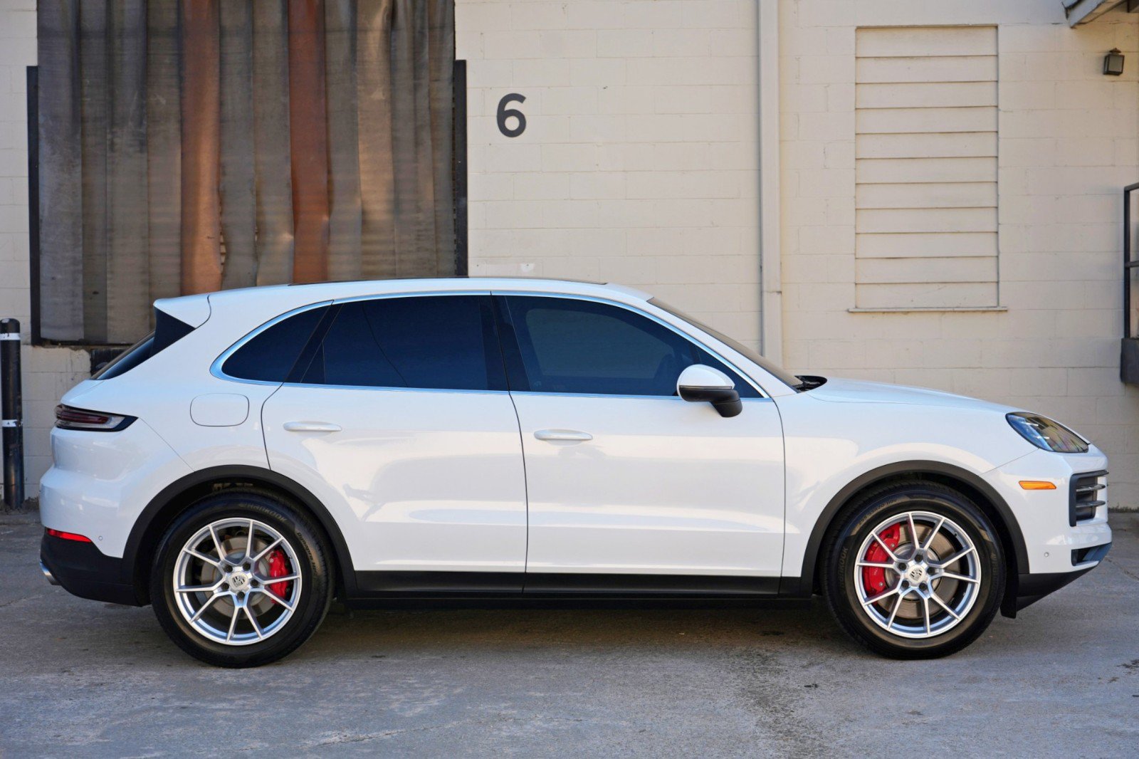 Used 2024 Porsche Cayenne S w/ Premium Package Plus AWD/4WD image 58