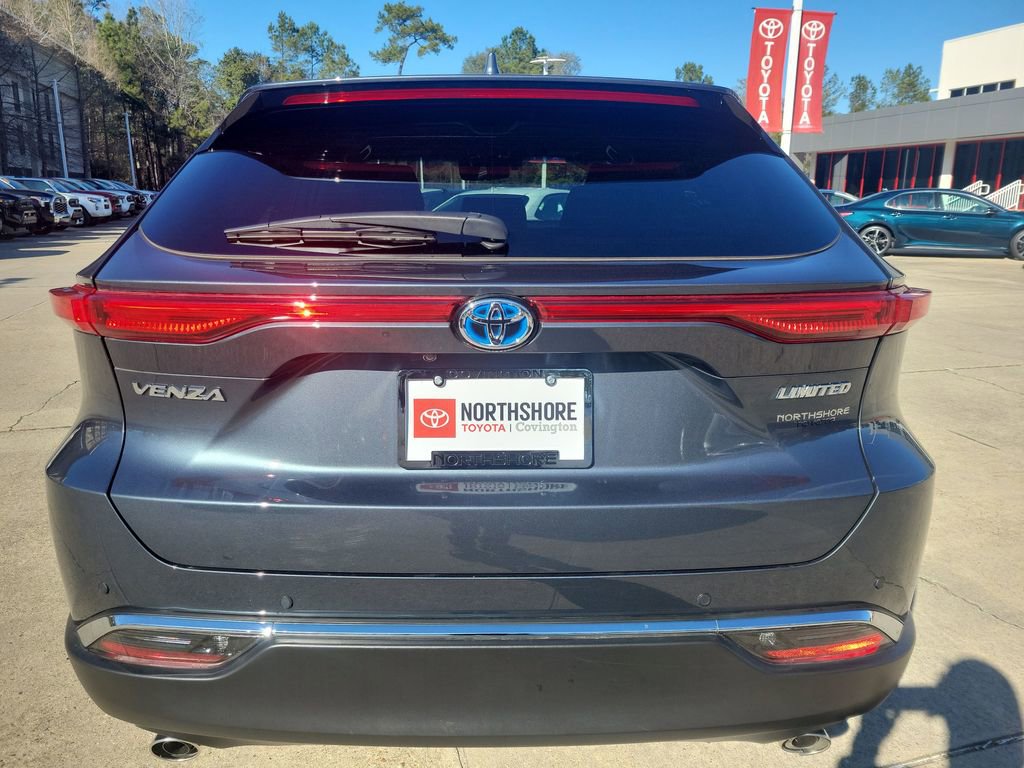 Certified 2024 Toyota Venza Limited image 5