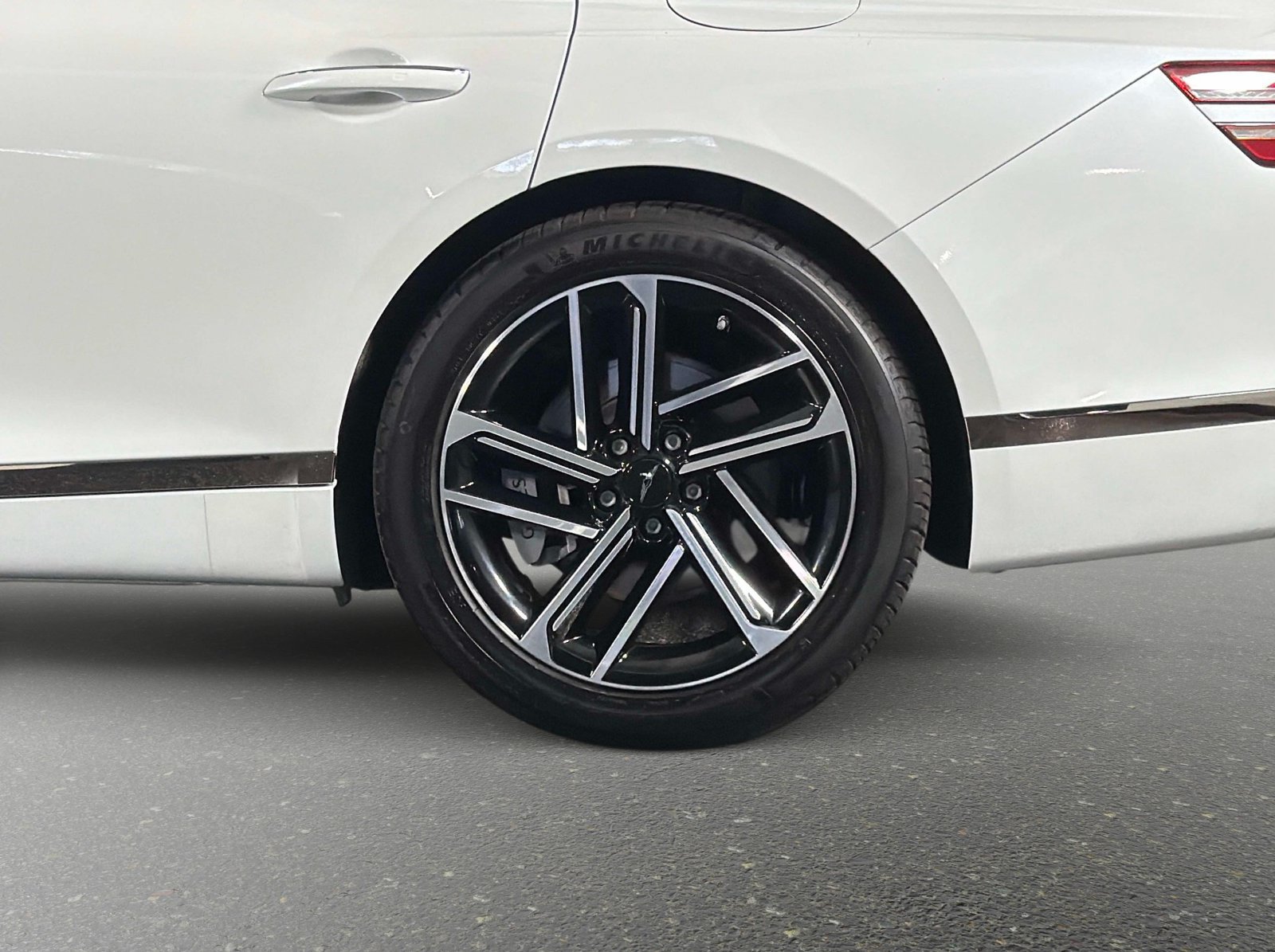 Used 2026 Genesis G80 2.5T Advanced AWD/4WD image 15