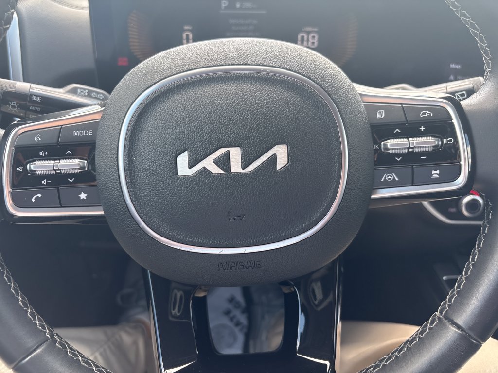 Used 2025 Kia Sorento S FWD image 15