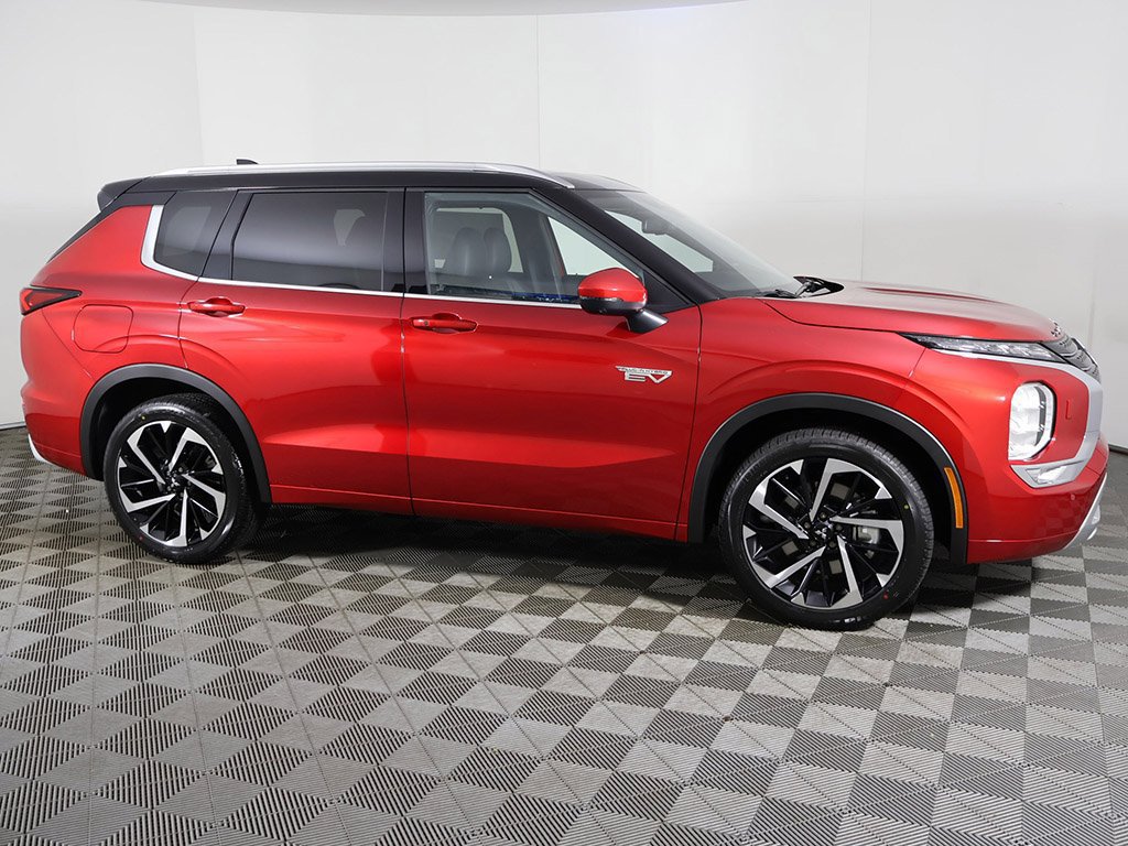 Used 2025 Mitsubishi Outlander SEL AWD/4WD image 21