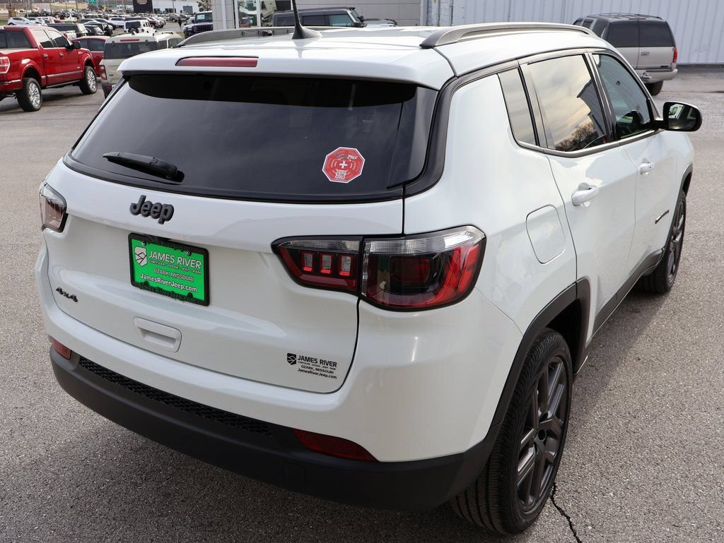 New 2026 Jeep Compass Latitude AWD/4WD image 5