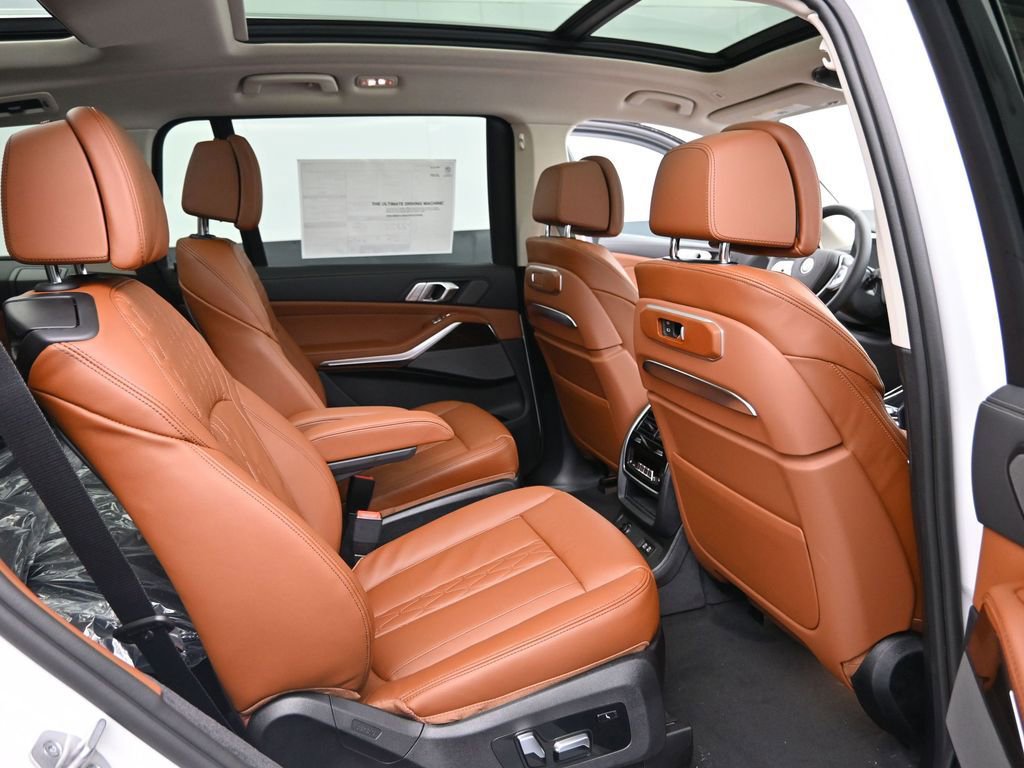 New 2026 BMW X7 xDrive40i AWD/4WD image 30