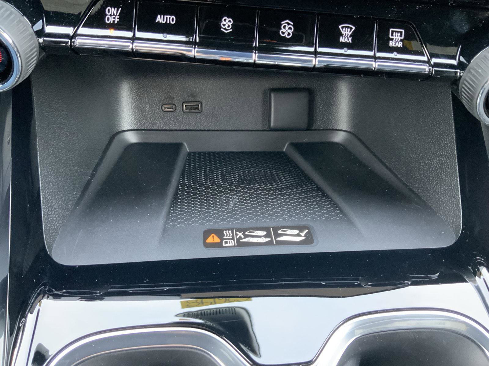 New 2026 Chevrolet Traverse RS w/ LPO, Floor Liner Package image 54