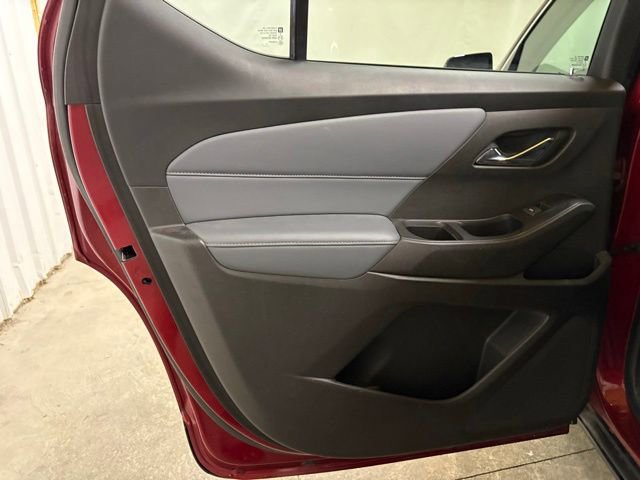 Used 2018 Chevrolet Traverse LT w/ LPO, Floor Liner Package AWD/4WD image 27