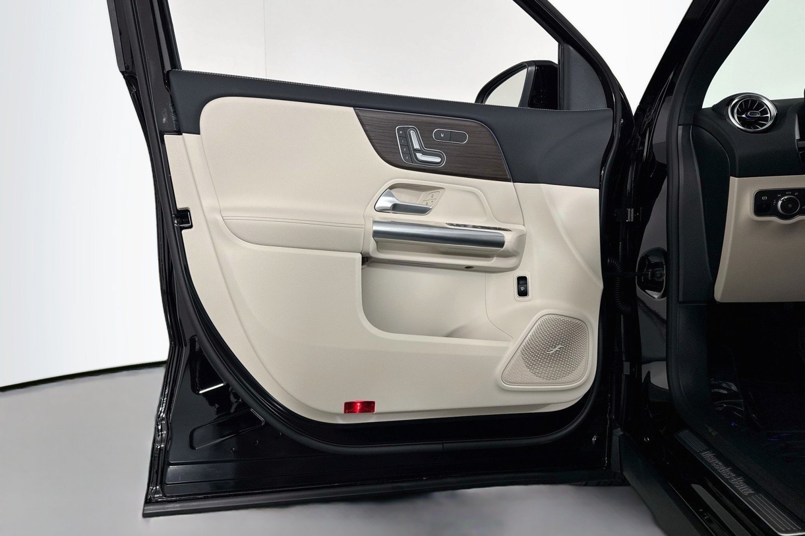 Certified 2026 Mercedes-Benz GLA 250 image 22