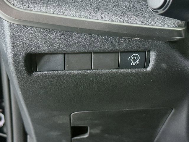 Used 2026 Nissan Kicks SV image 12