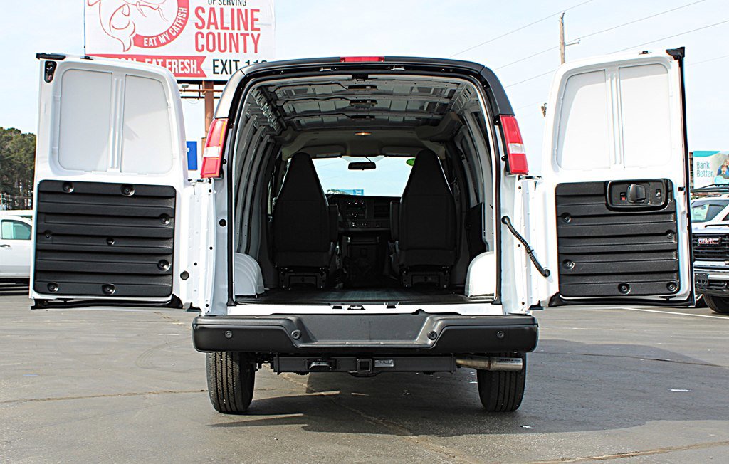 Used 2025 GMC Savana 2500 w/ Driver Convenience Package RWD image 11