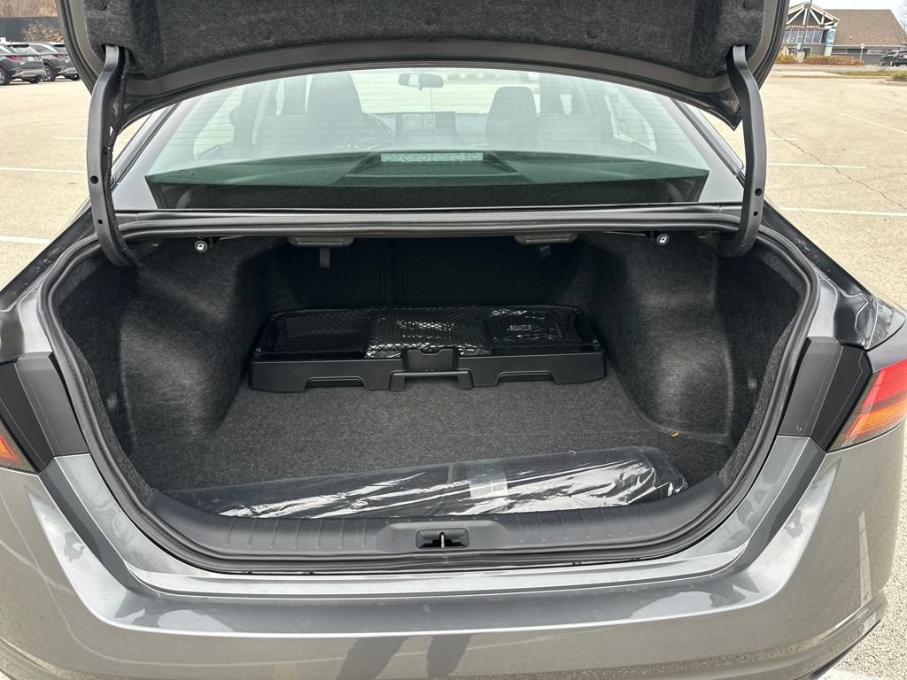 New 2025 Nissan Altima 2.5 SL AWD/4WD image 35