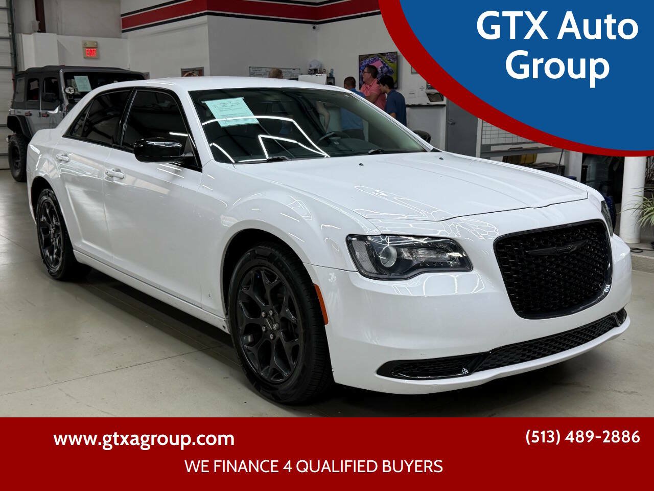 Used 2020 Chrysler 300 Touring w/ Sport Appearance Package AWD/4WD image 1