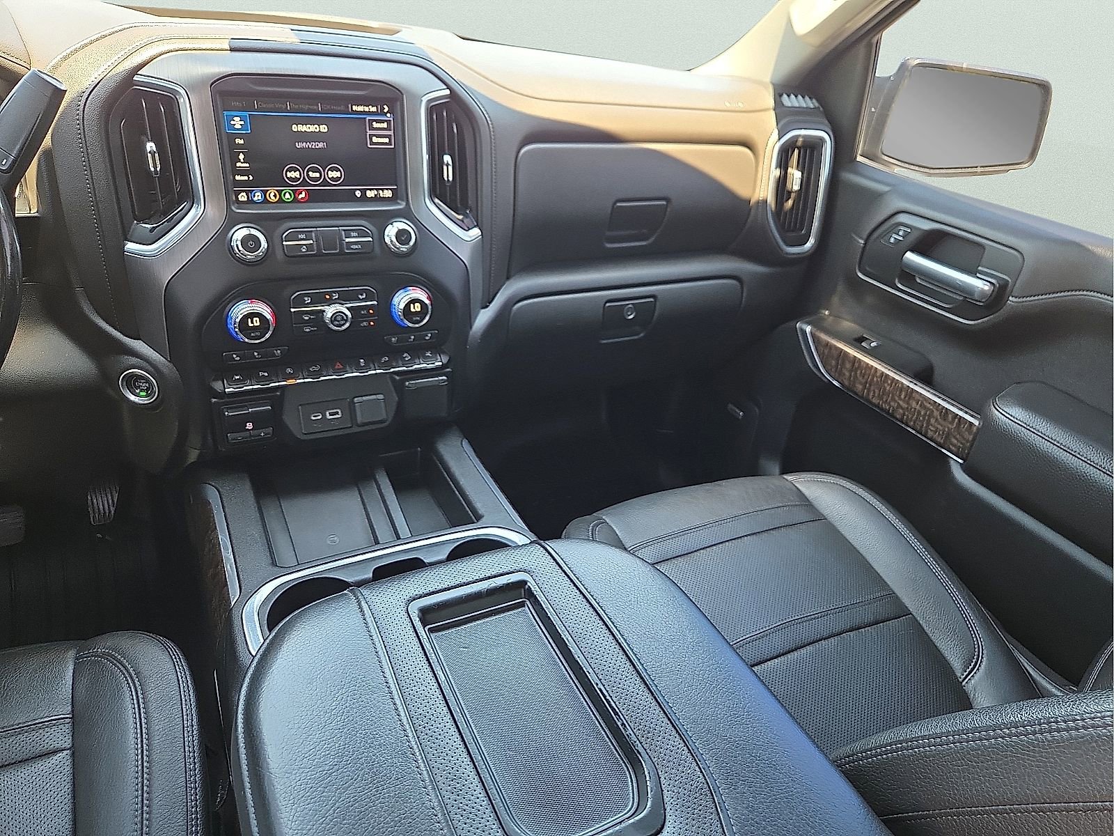 Used 2019 GMC Sierra 1500 Denali w/ Denali Ultimate Package AWD/4WD image 12