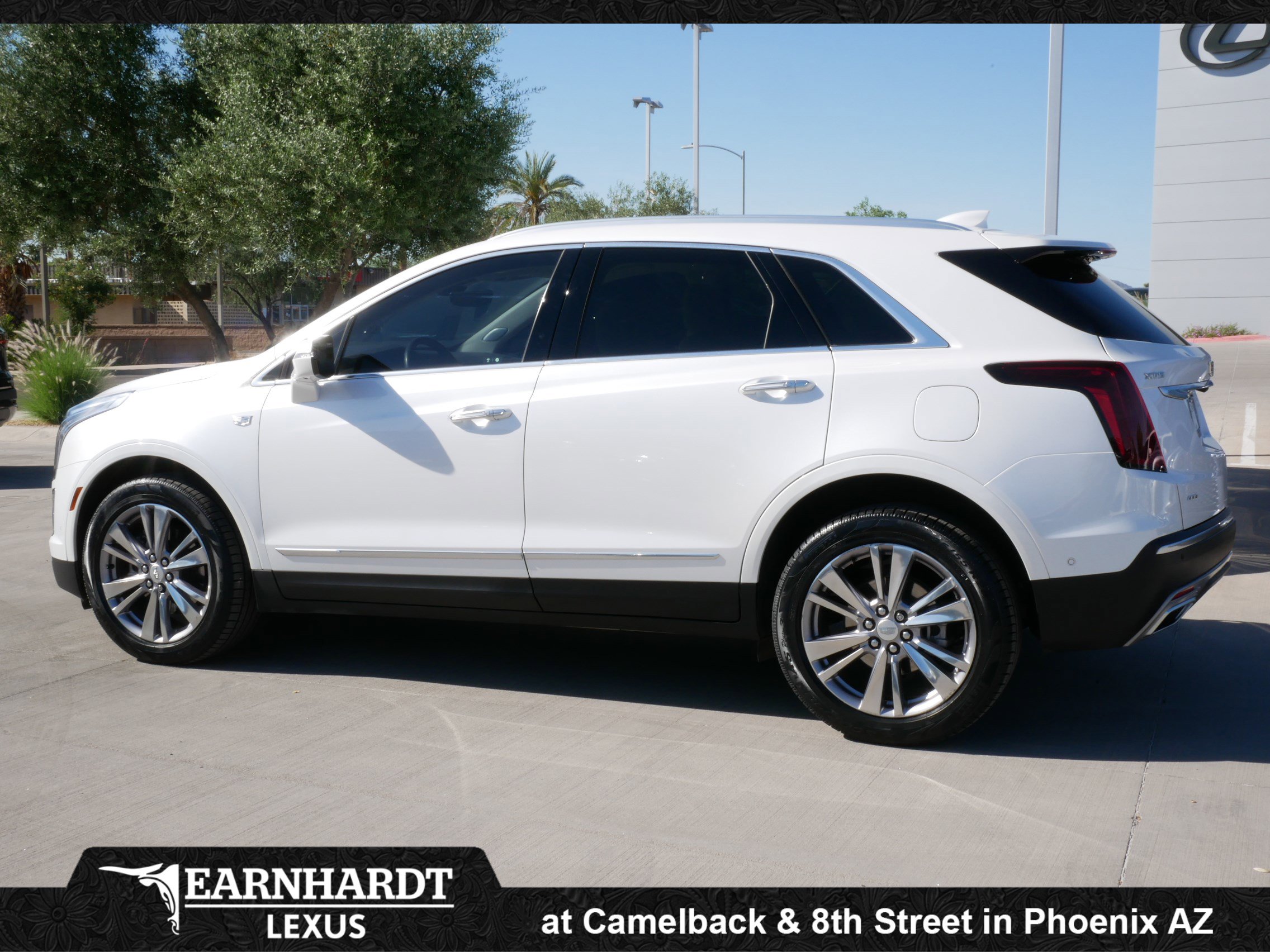 Used 2024 Cadillac XT5 Premium Luxury w/ Technology Package image 5