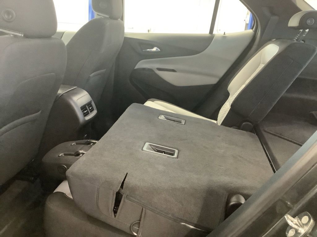 Used 2018 Chevrolet Equinox LS w/ LPO, Protection Package AWD/4WD image 12