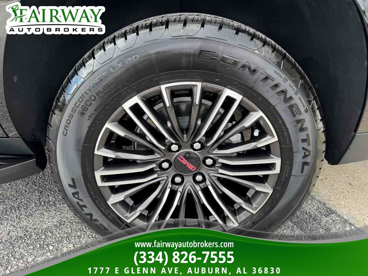 Used 2026 GMC Yukon Elevation w/ Elevation Premium Package AWD/4WD image 37