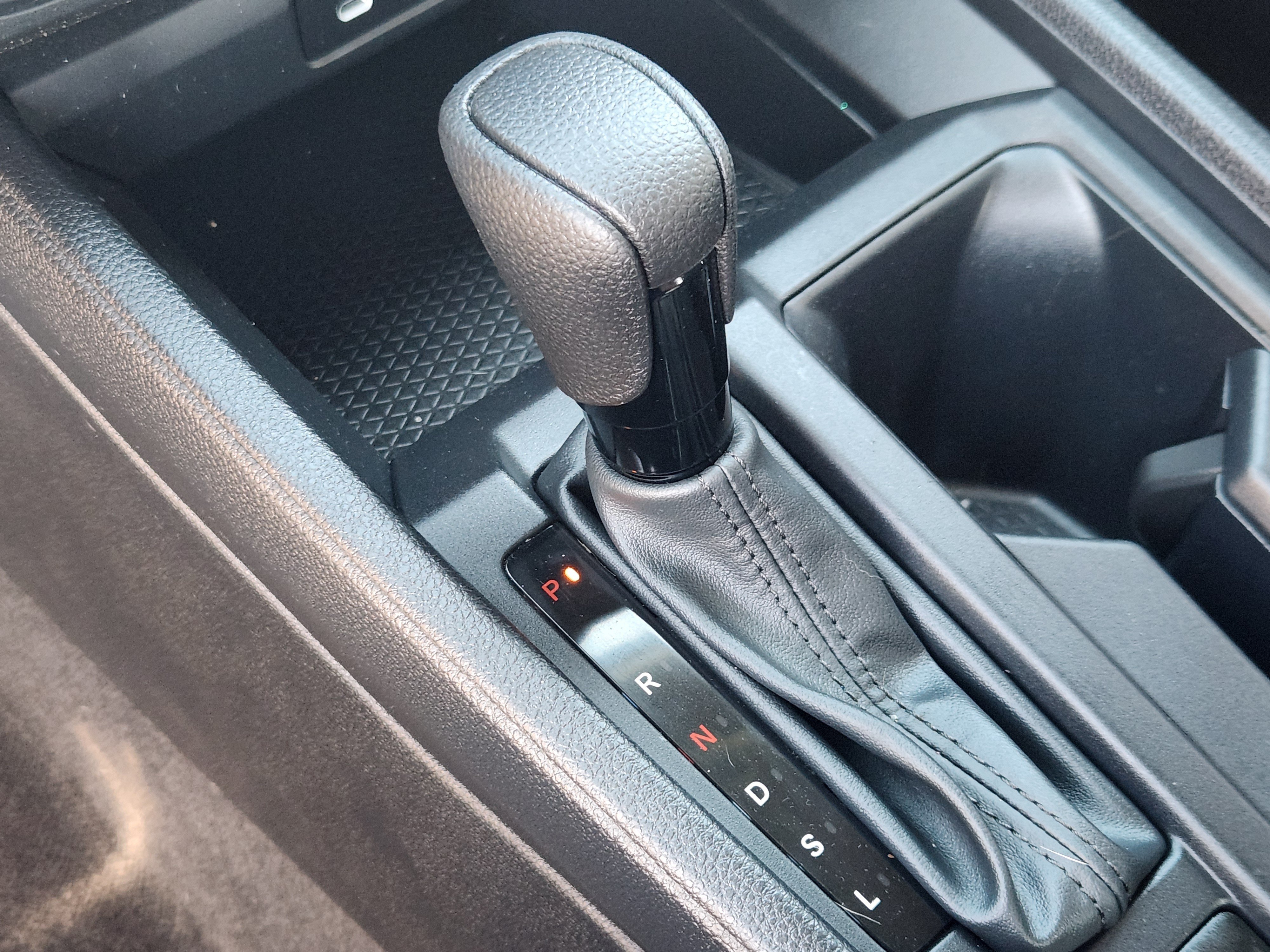 Certified 2024 Honda Accord EX image 12