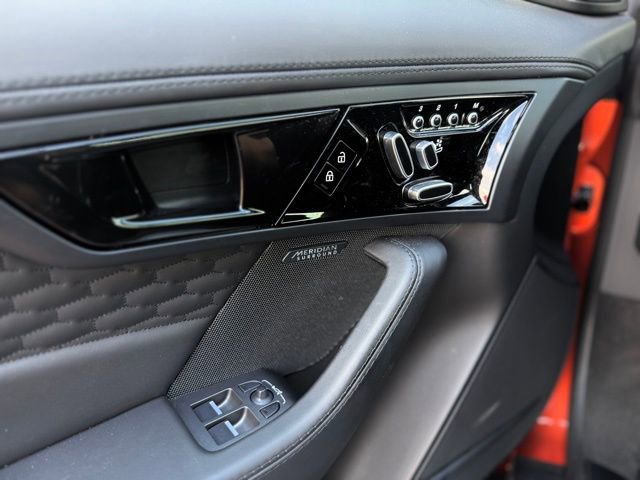Used 2022 Jaguar F-TYPE R image 14
