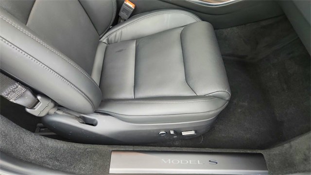 Used 2023 Tesla Model S Standard Range image 21