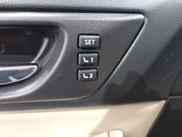 Used 2017 Subaru Outback 2.5i Limited image 23