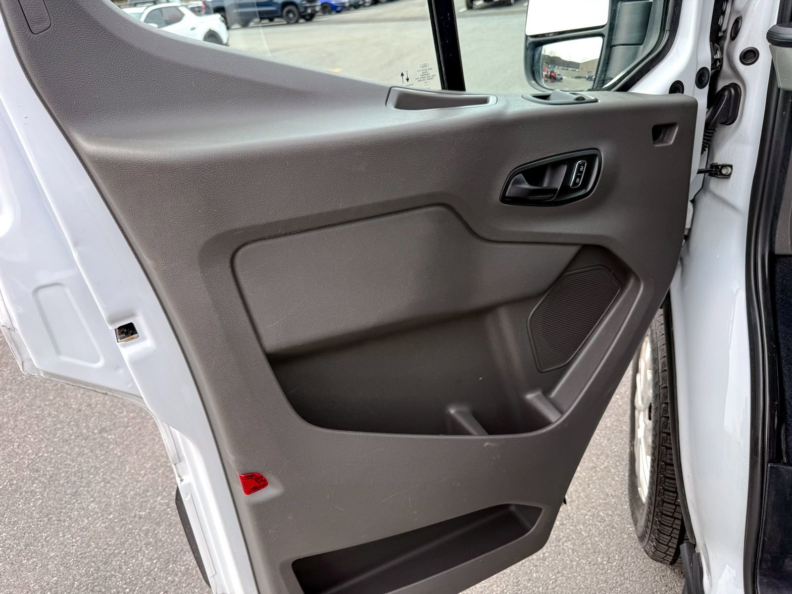 Used 2023 Ford Transit 350 XLT image 29