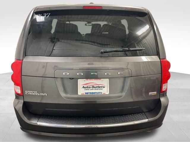 Used 2018 Dodge Grand Caravan SE w/ UConnect Hands-Free Group image 4