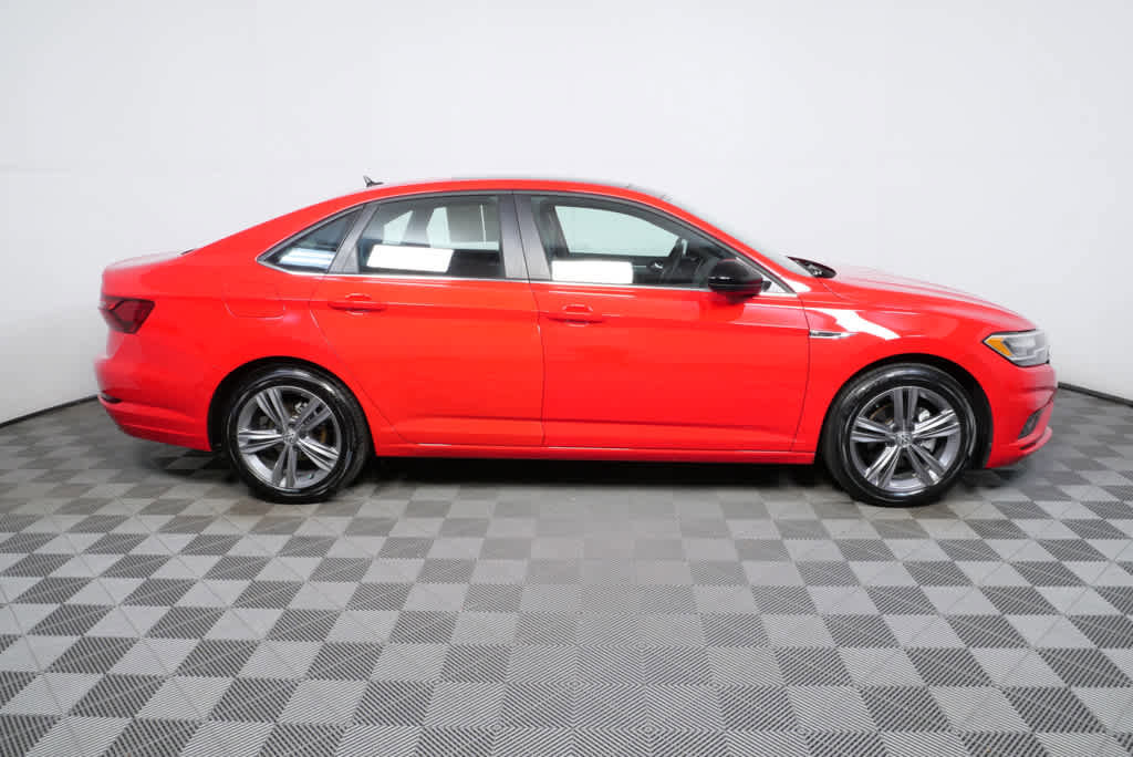 Certified 2021 Volkswagen Jetta R-Line image 25