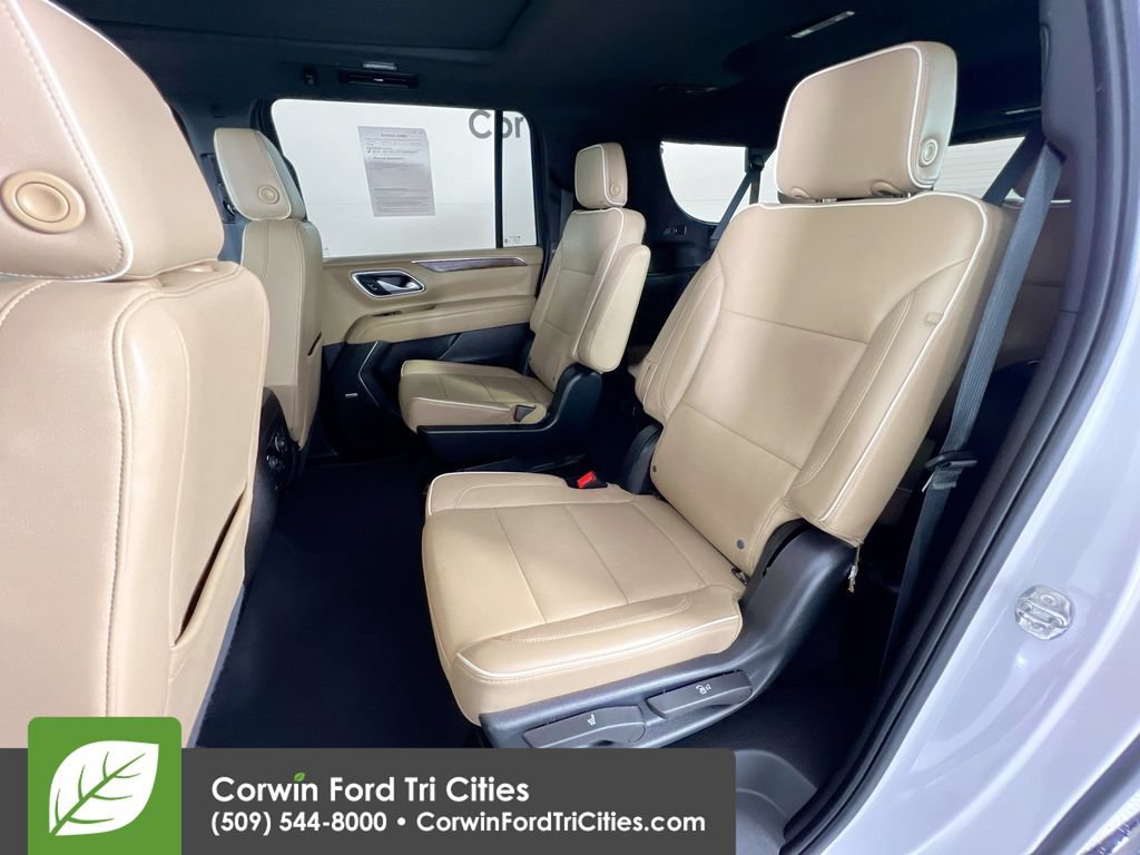 Used 2022 Chevrolet Suburban Premier AWD/4WD image 30