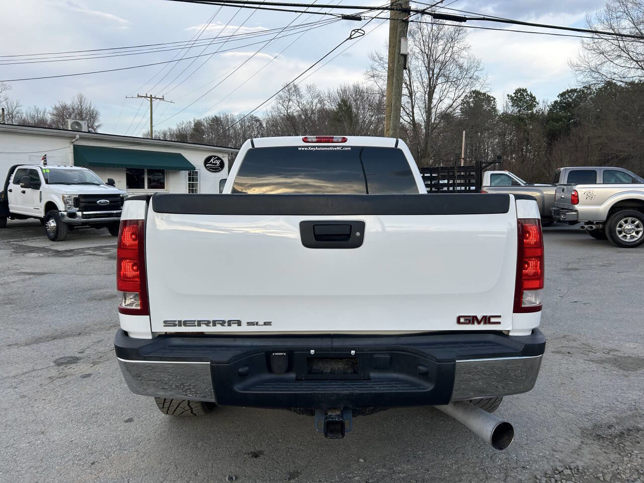 Used 2007 GMC Sierra 2500 SLE w/ Z71 Off-Road Package image 7