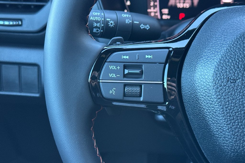 New 2026 Honda Pilot Sport image 28