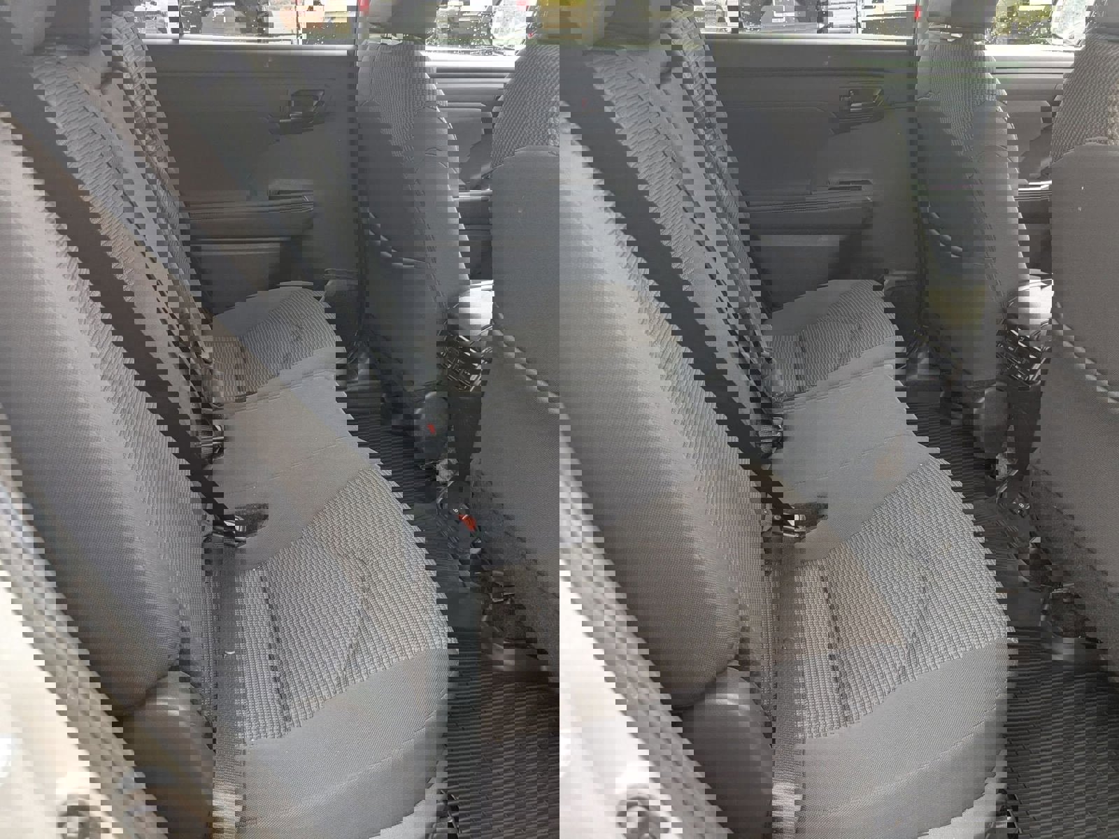 Used 2024 Toyota Highlander LE image 49