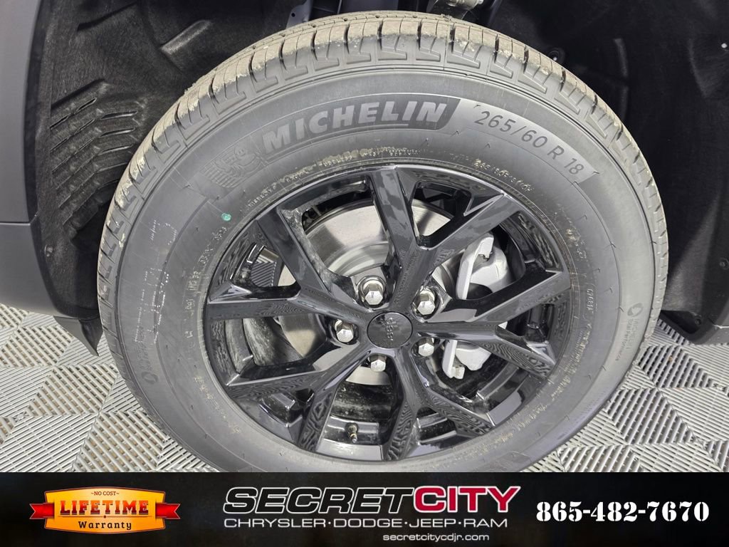 New 2026 Jeep Grand Cherokee Altitude image 9