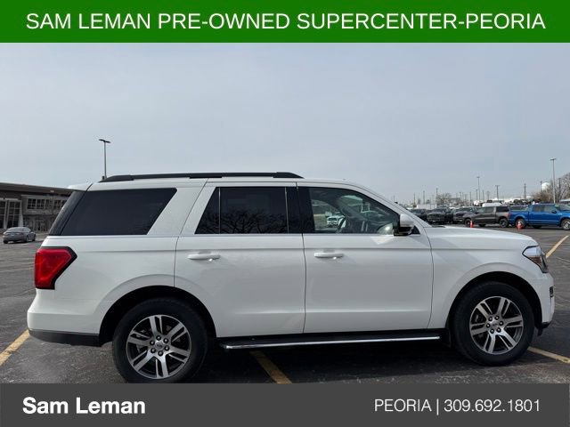 Used 2022 Ford Expedition XLT image 4