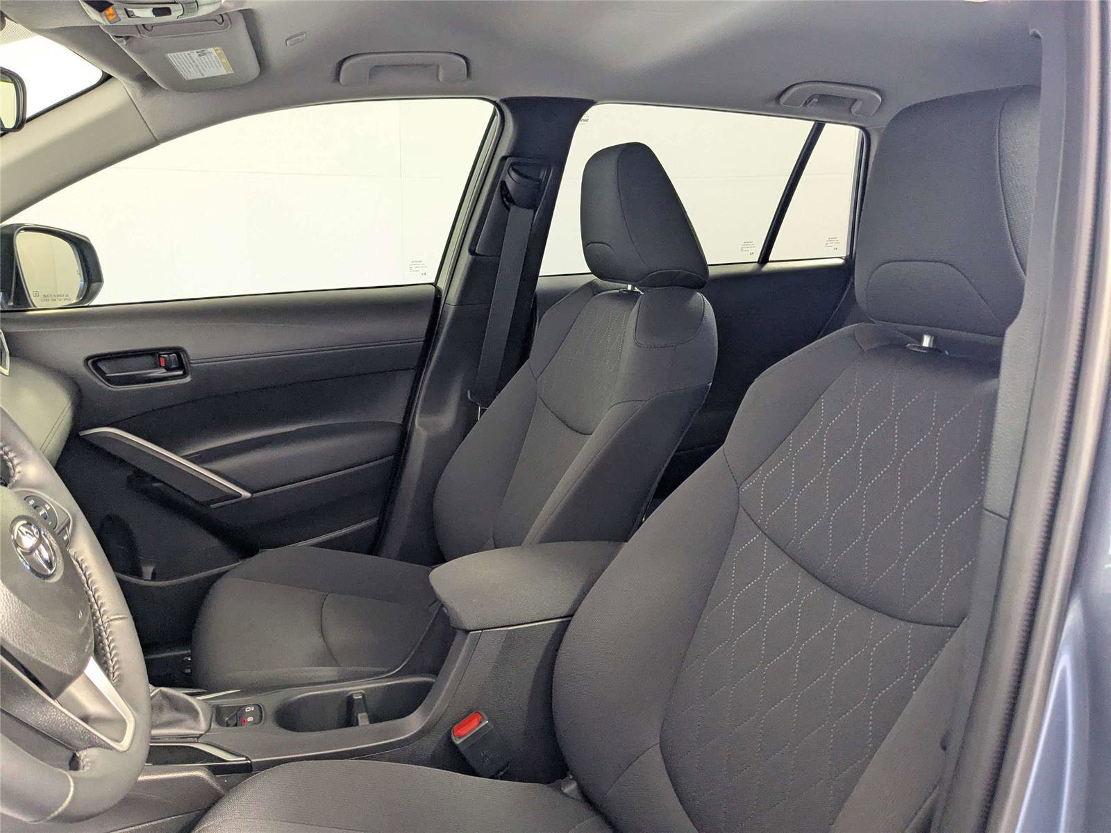 Certified 2025 Toyota Corolla Cross LE image 11