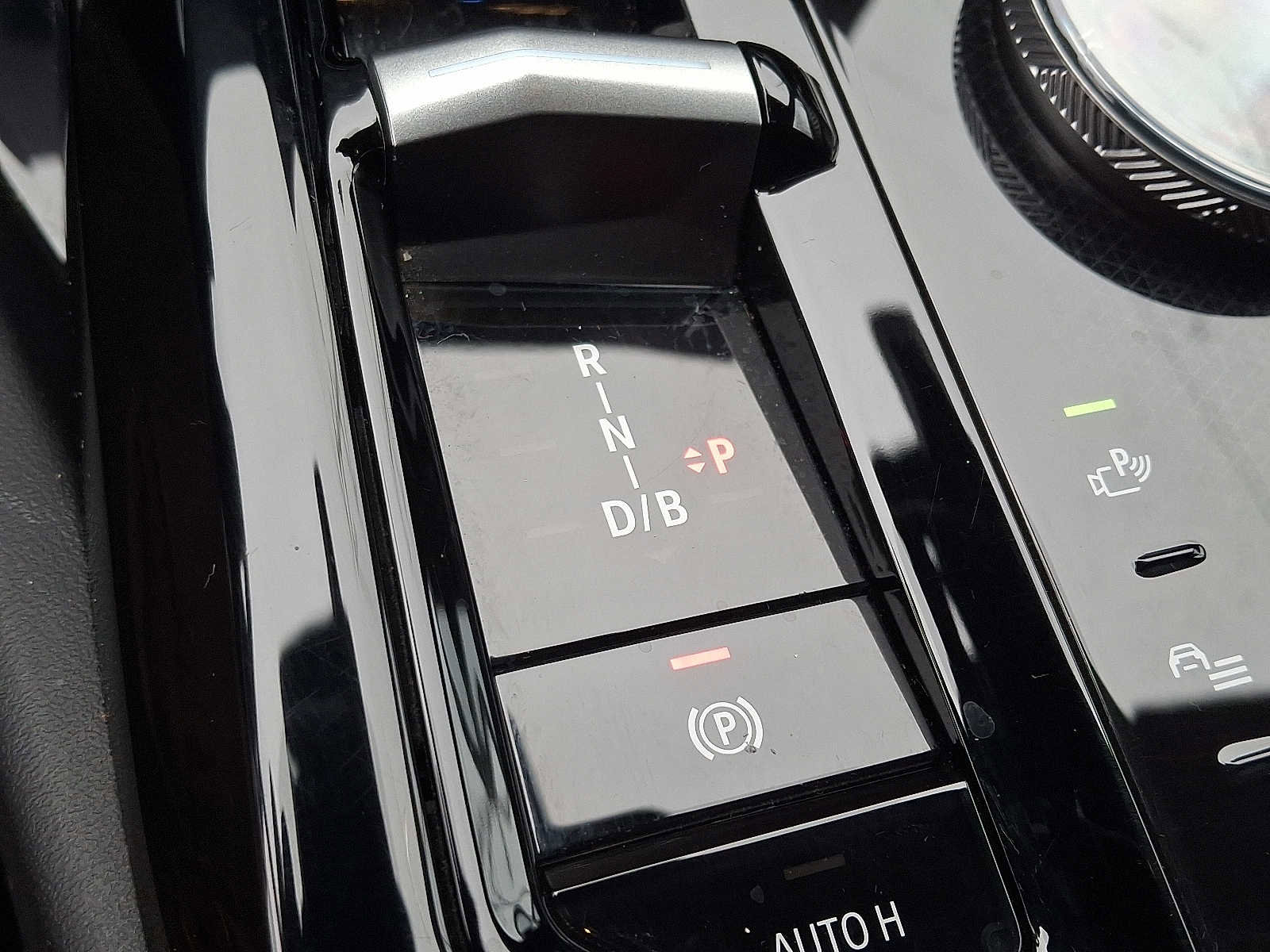 Used 2025 BMW i5 xDrive40 w/ Premium Package image 15