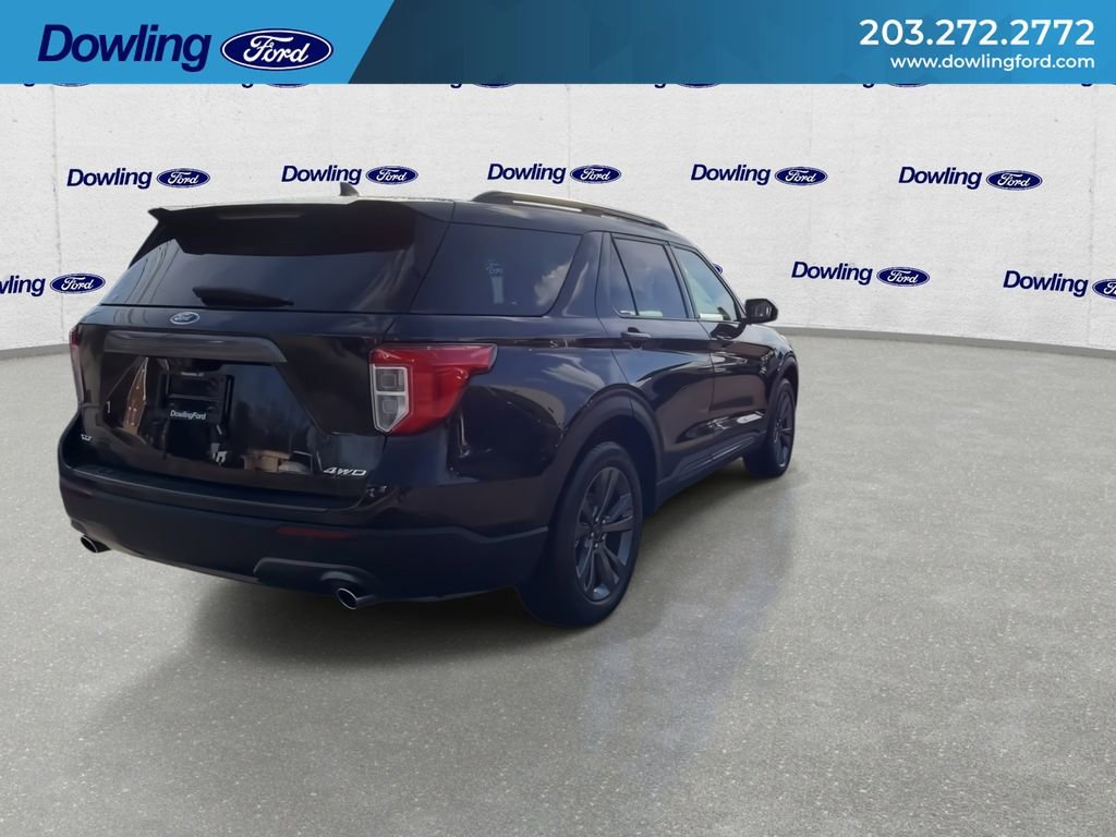 Used 2022 Ford Explorer XLT w/ Equipment Group 202A image 2