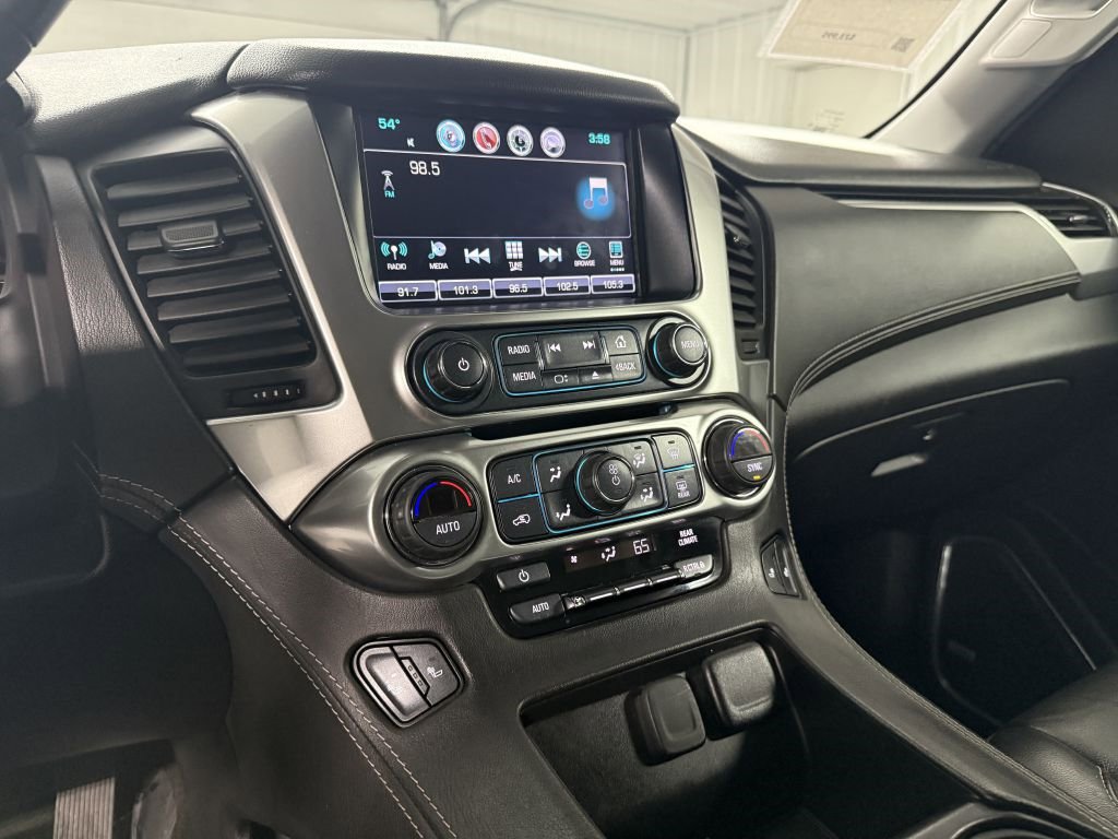 Used 2018 Chevrolet Suburban LT image 19